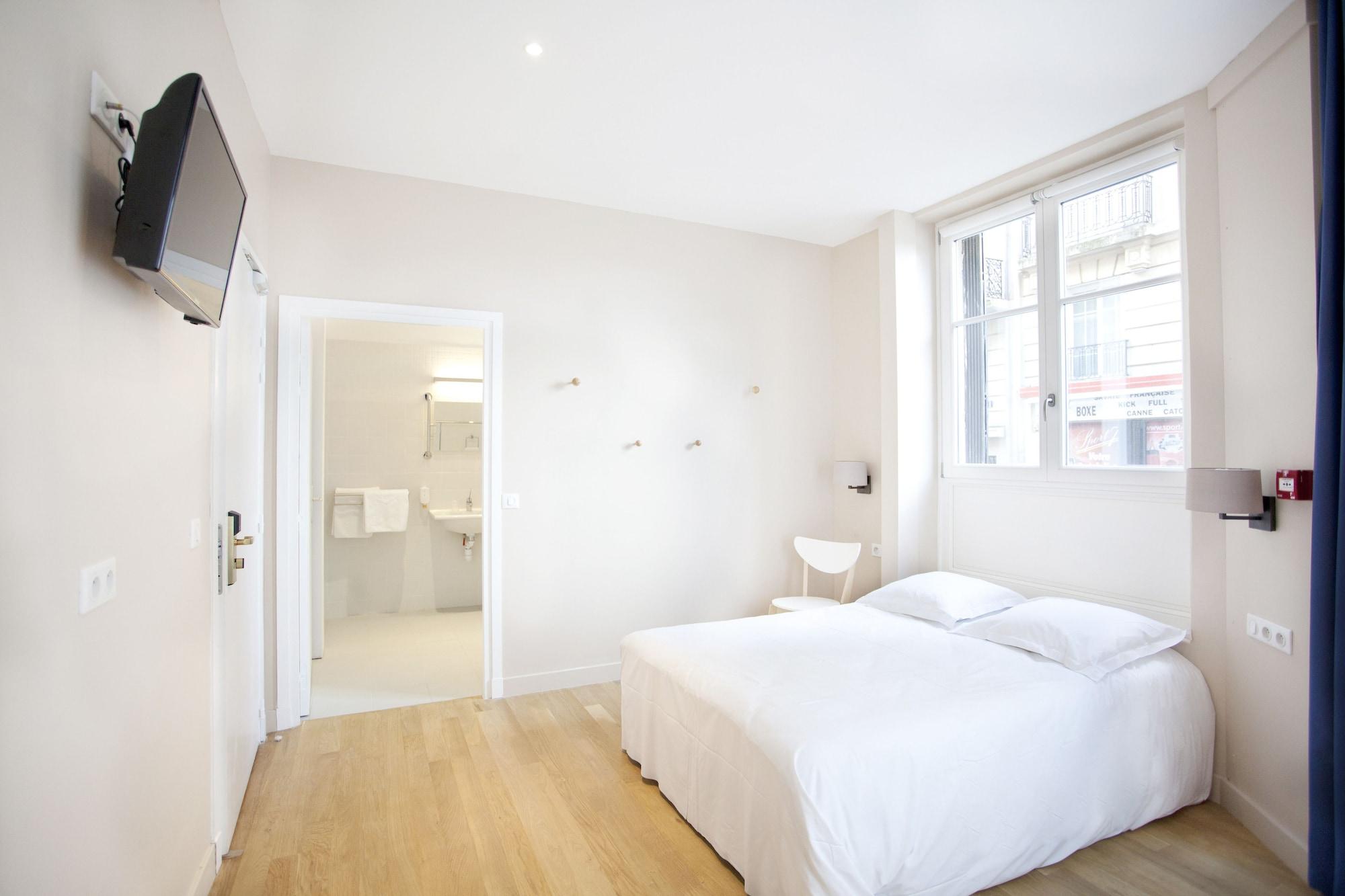 Nadaud Hotel Париж Екстериор снимка