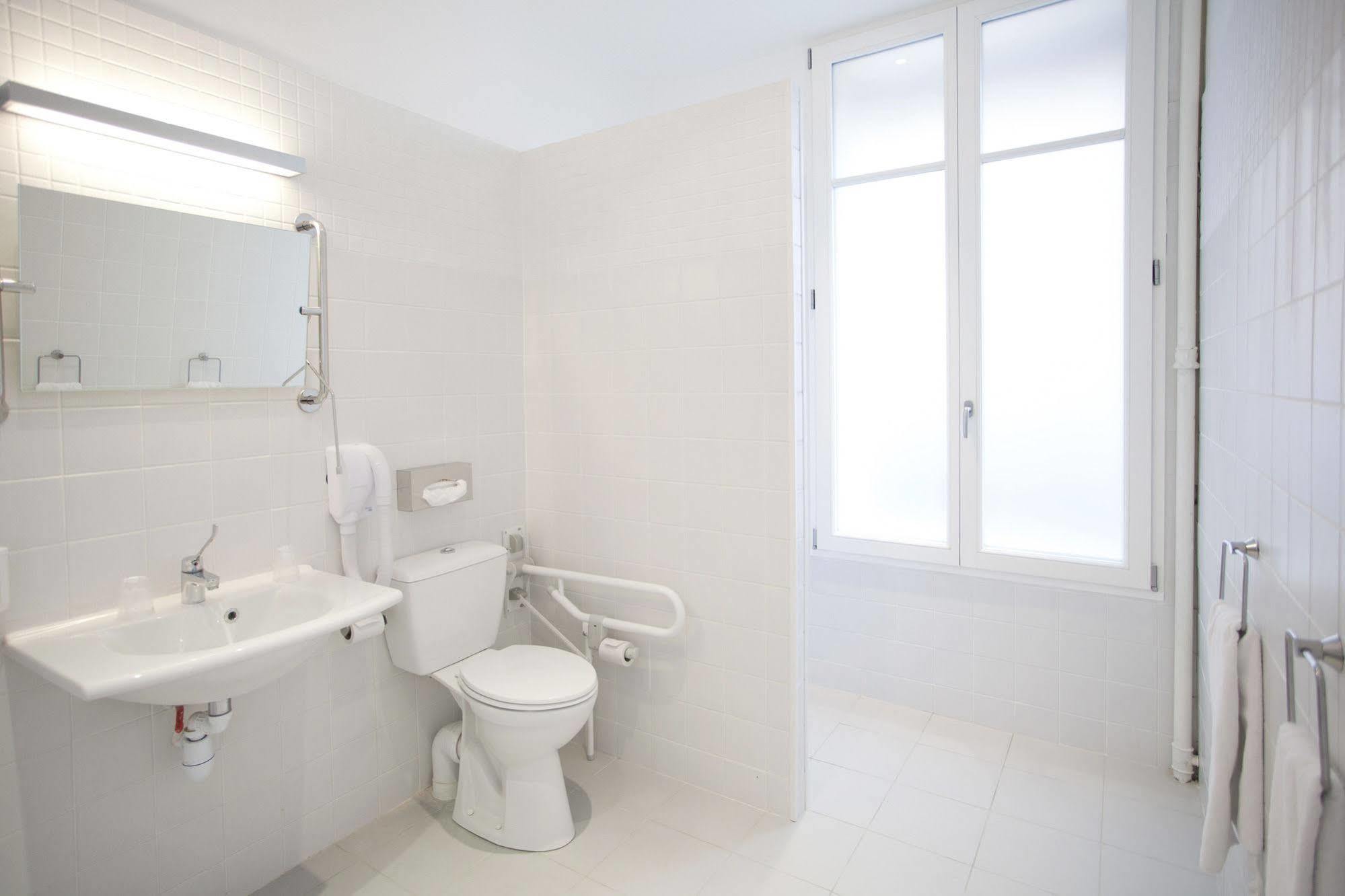 Nadaud Hotel Париж Екстериор снимка